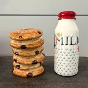 Pioneer Woman Cookie & Milk Bottle Salt & Pepper Shakers Set, 2pc Brown/Red